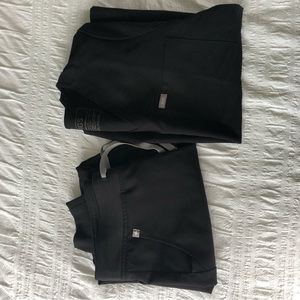 NWT Figs Size Medium Black scrub top and bottom